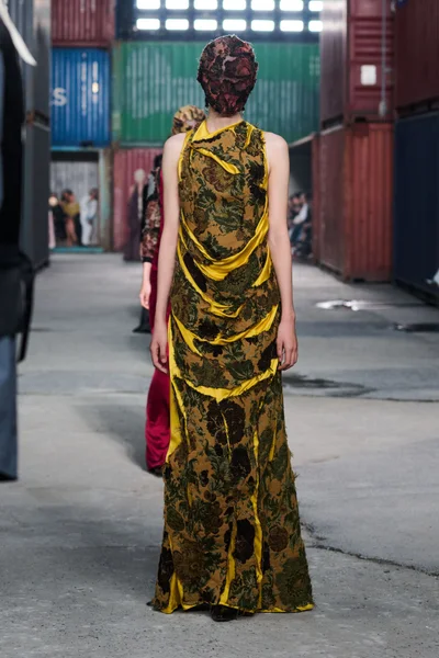 Look 63